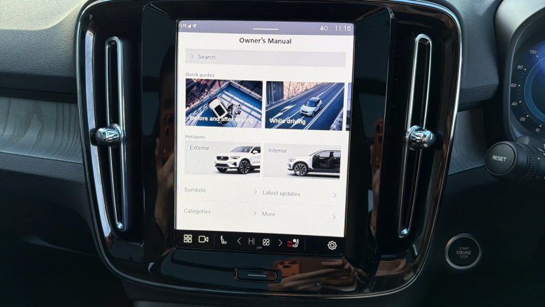 Volvo XC40 2.0 B3P Ultra Dark 5dr Auto Petrol Estate